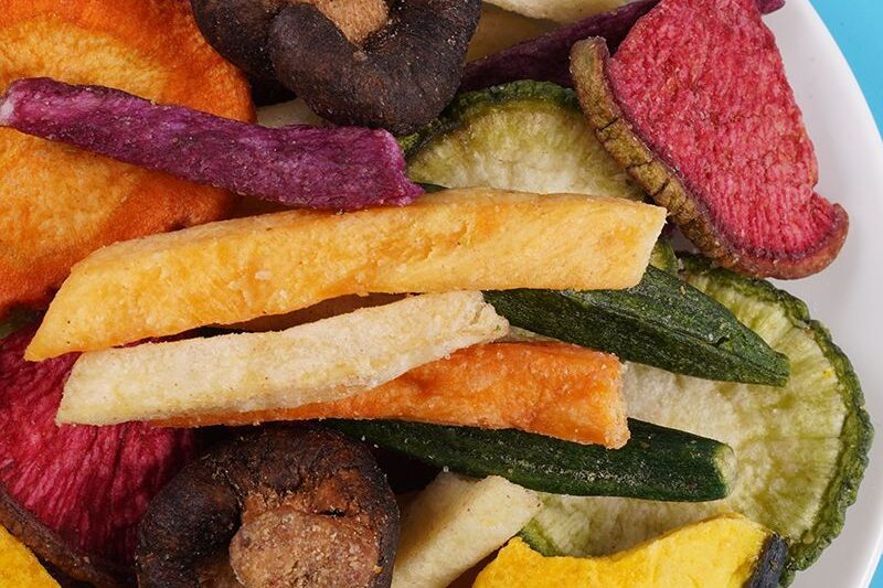 mixed vacuum fried fruit and vegetable crisps 3