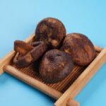 vacuum fried shiitake mushroom crisps 5 1